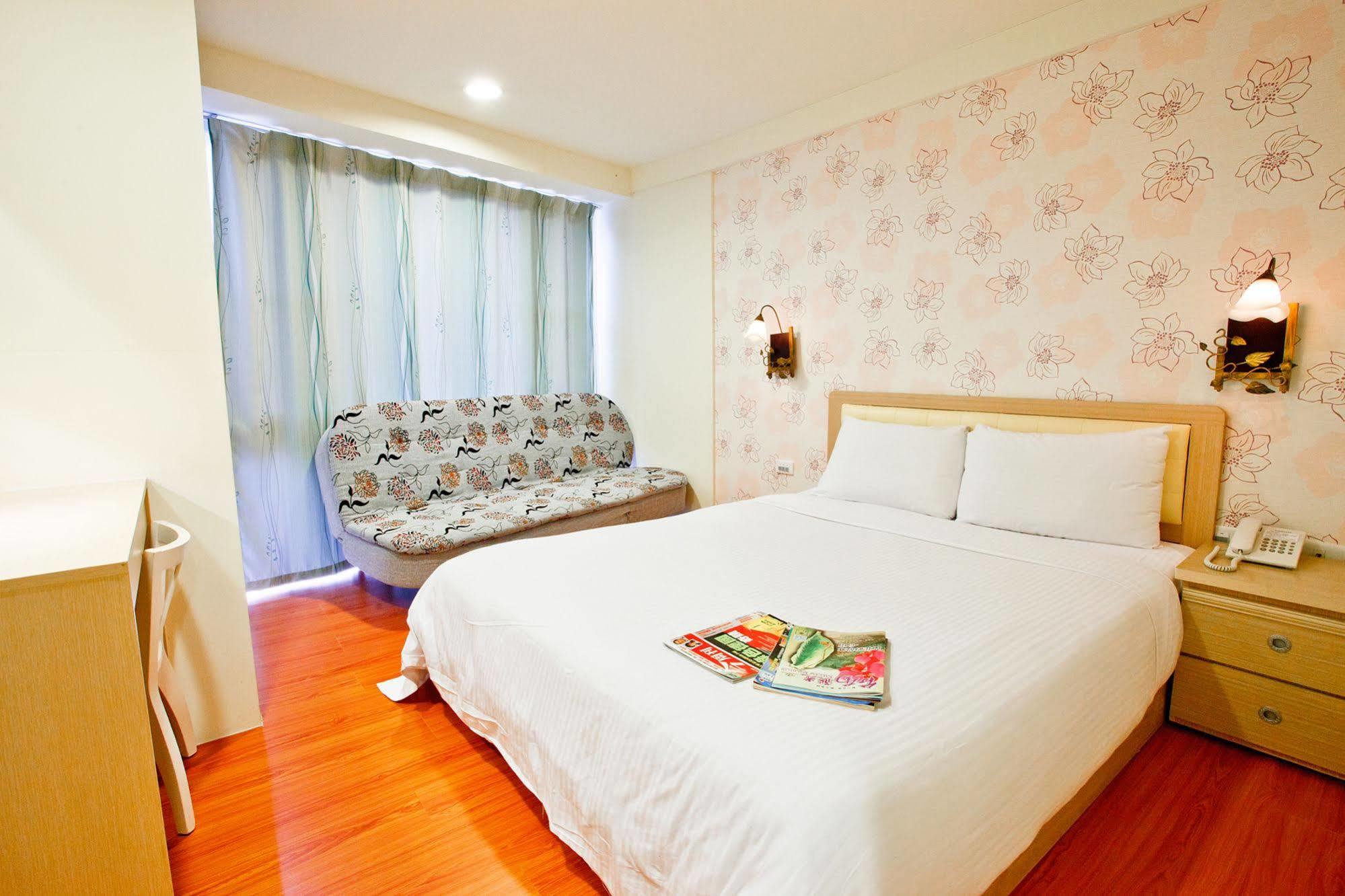 Green Park Commercial Hotel Đài Nam Ngoại thất bức ảnh