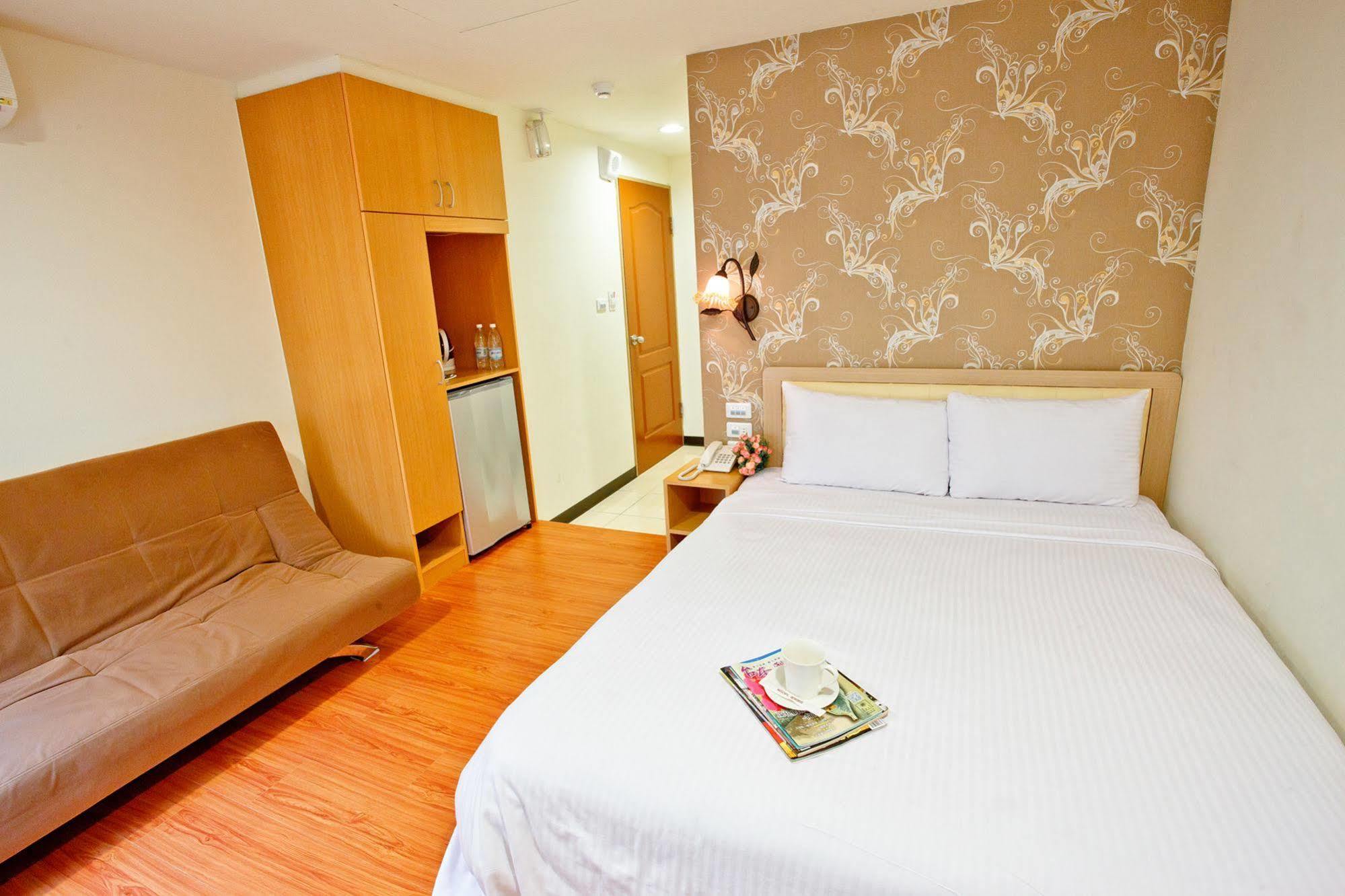 Green Park Commercial Hotel Đài Nam Ngoại thất bức ảnh
