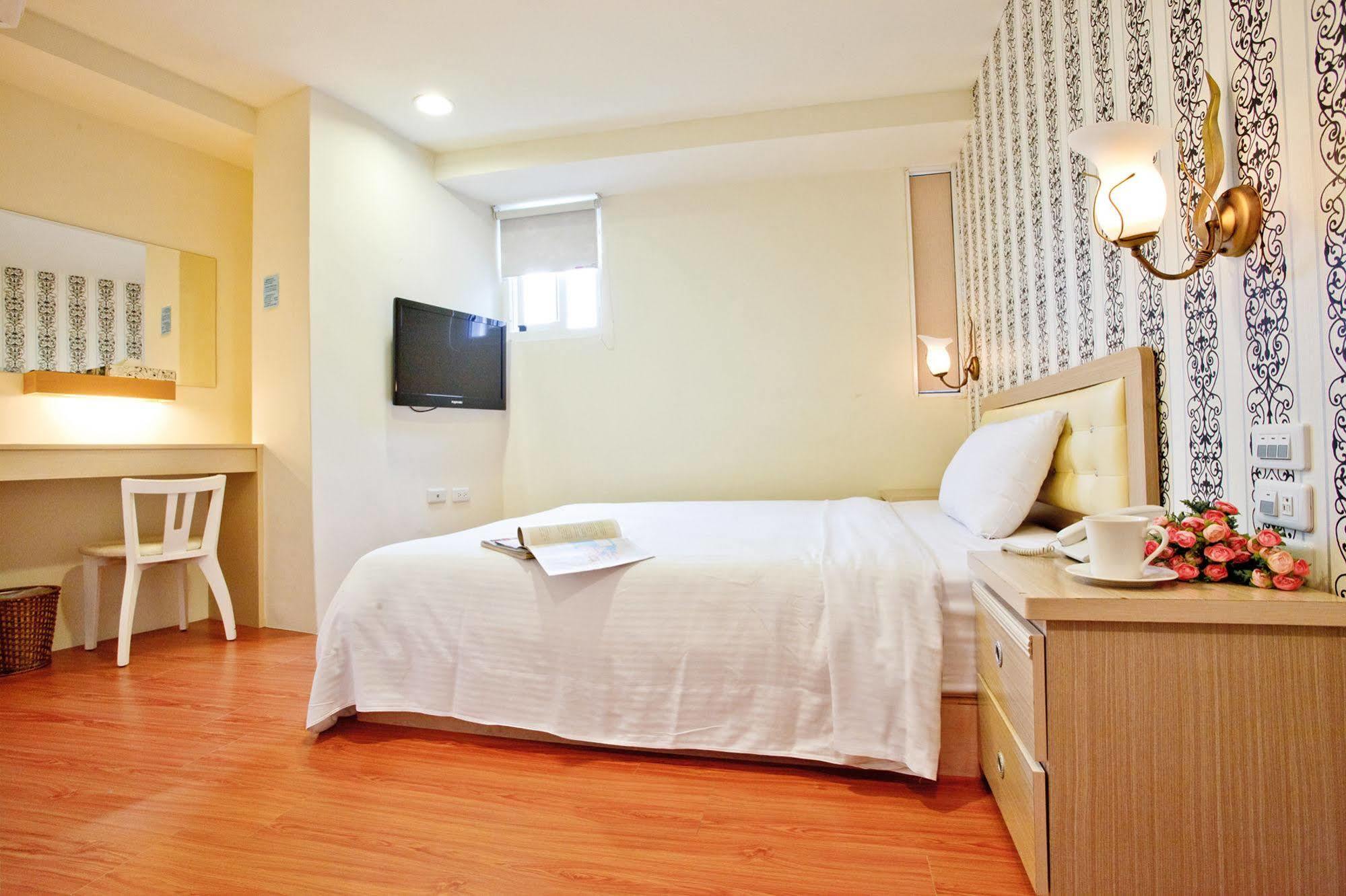 Green Park Commercial Hotel Đài Nam Ngoại thất bức ảnh